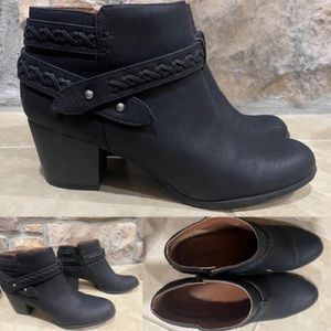 Indigo Rd. Black Booties - Used - women’s US size 10